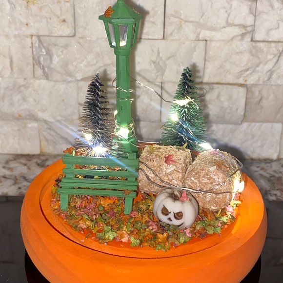 Fall themed Cloche - Picture 4 of 5